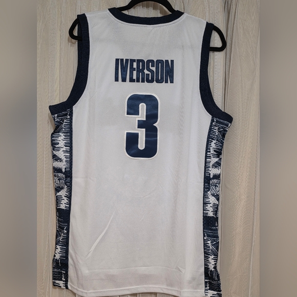 Iverson Basketball Hoya Jersey in White and Navy New Lg - Picture 1 of 2